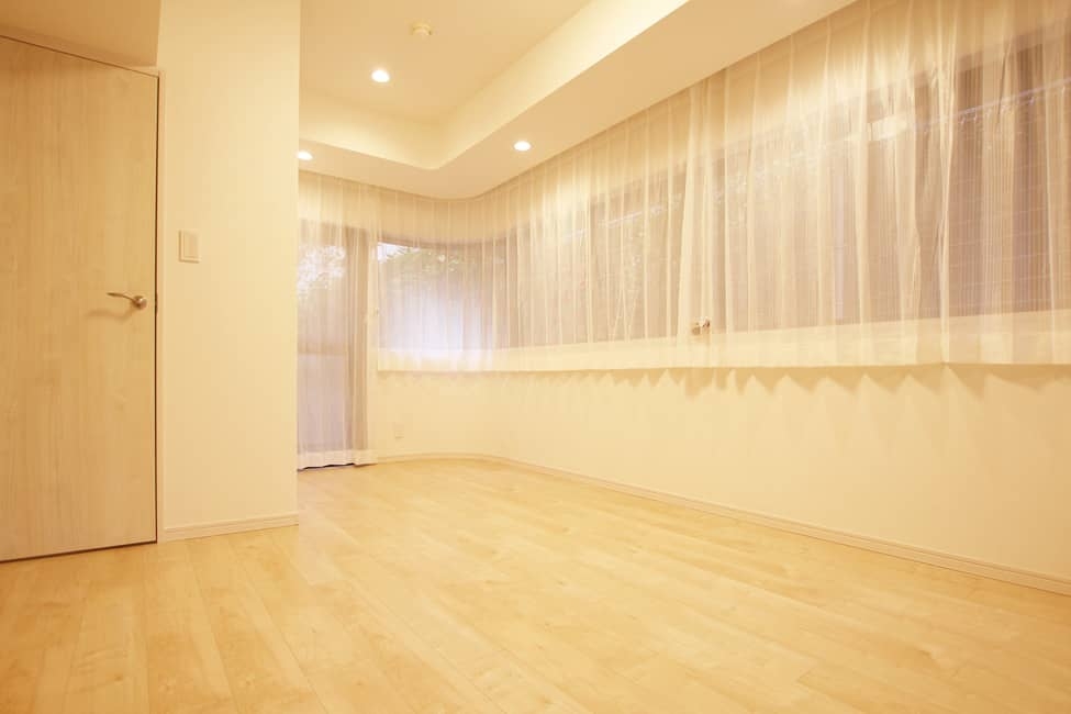 採光が多いマンションの洋室